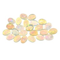 Biały żółty opal