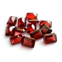 Vörös burgundi gránát