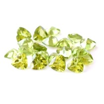 Loose natural peridot for jewelry